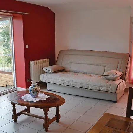 Hotel Nice In With Lake View 3*